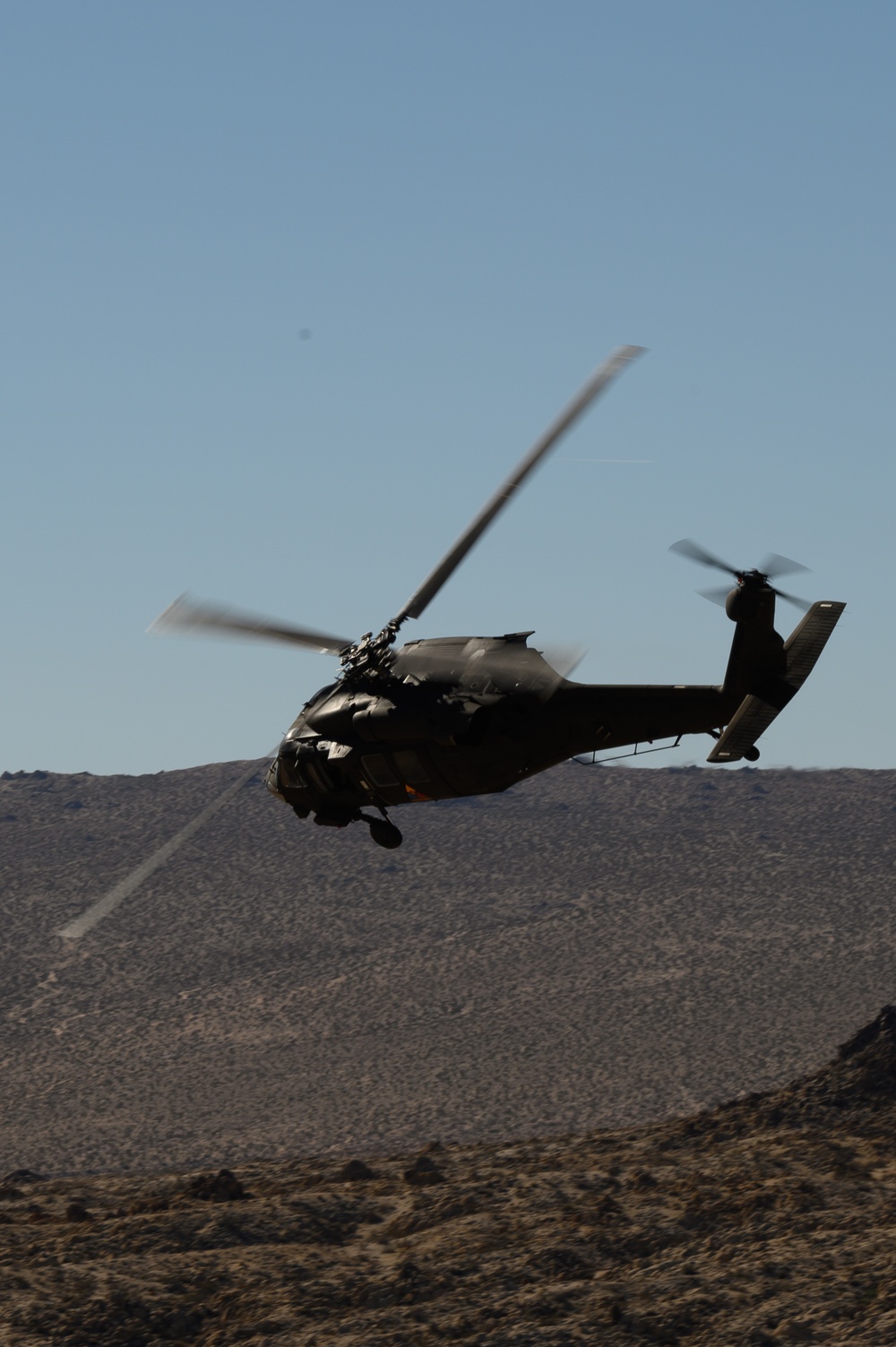 MCLB Barstow COMMSTRAT and Army's 2916th Aviation Battalion Alpha Company take flight