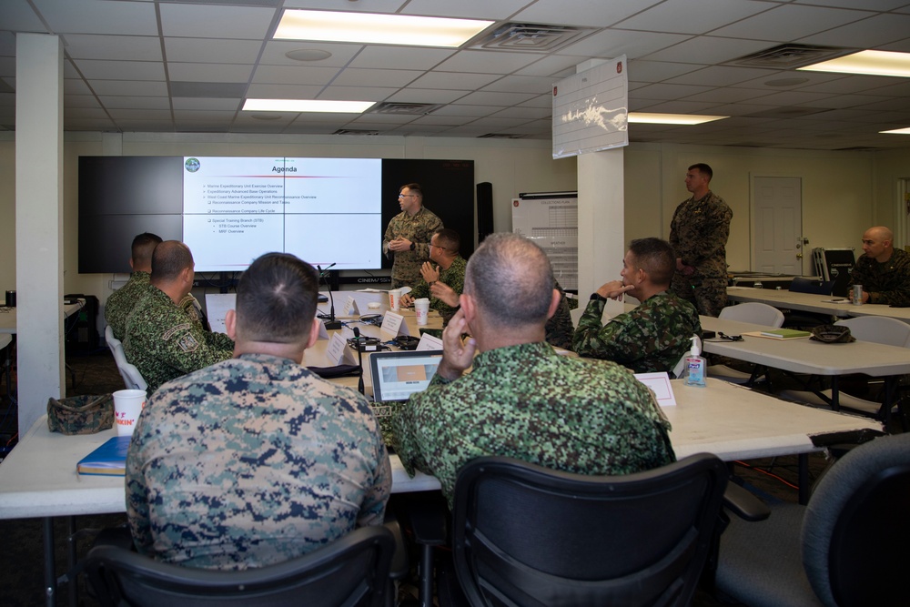 Senior Colombian Marine Corps, Navy Leadership visit Camp Pendleton