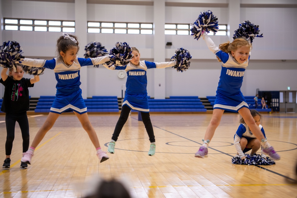 NFL Cheerleaders visit MCAS Iwakuni