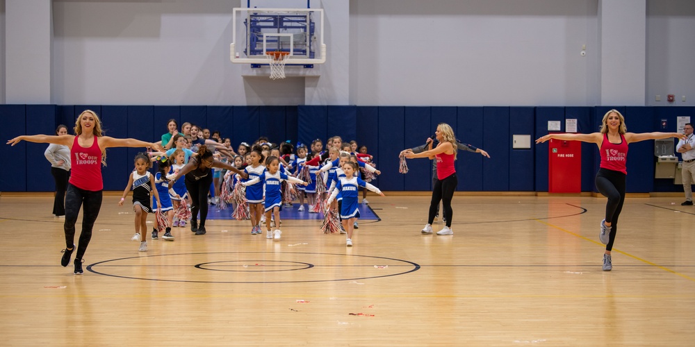 NFL Cheerleaders visit MCAS Iwakuni