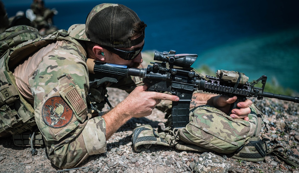 TF Wolfhound conducts training for high angle shooting