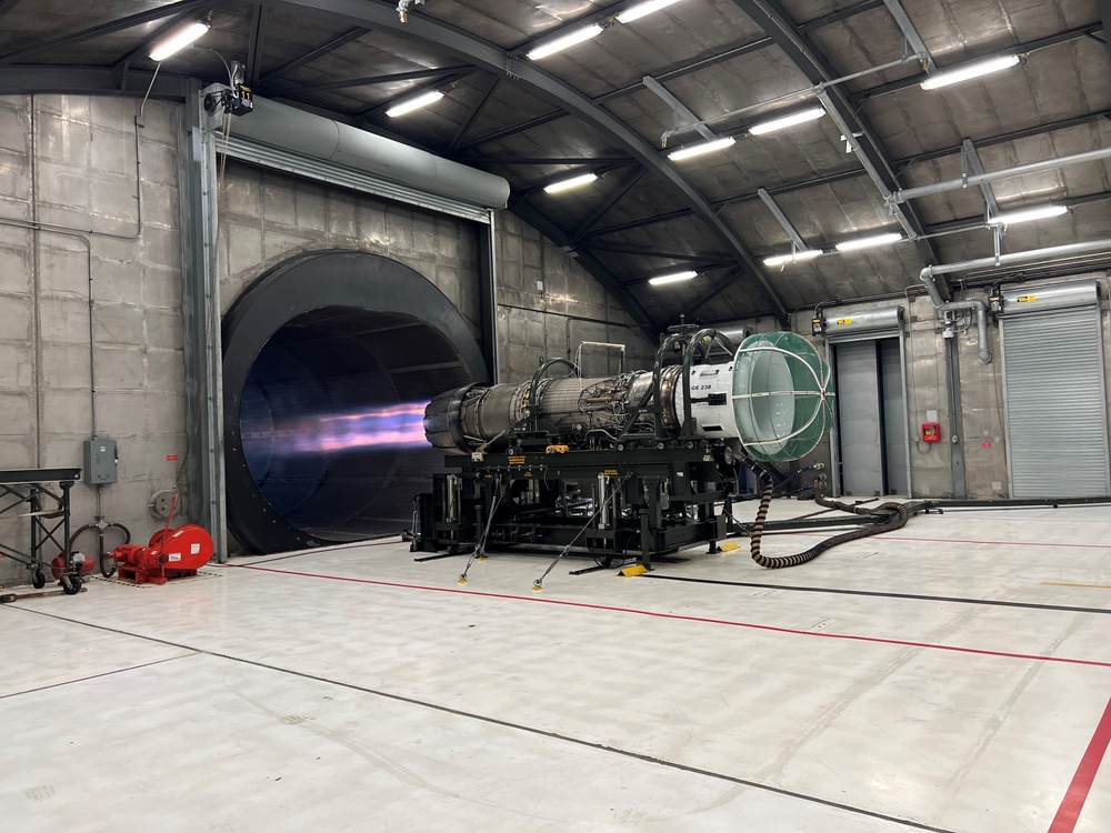 148th Fighter Wing Aerospace Propulsion Systems Specialists conduct engine testing