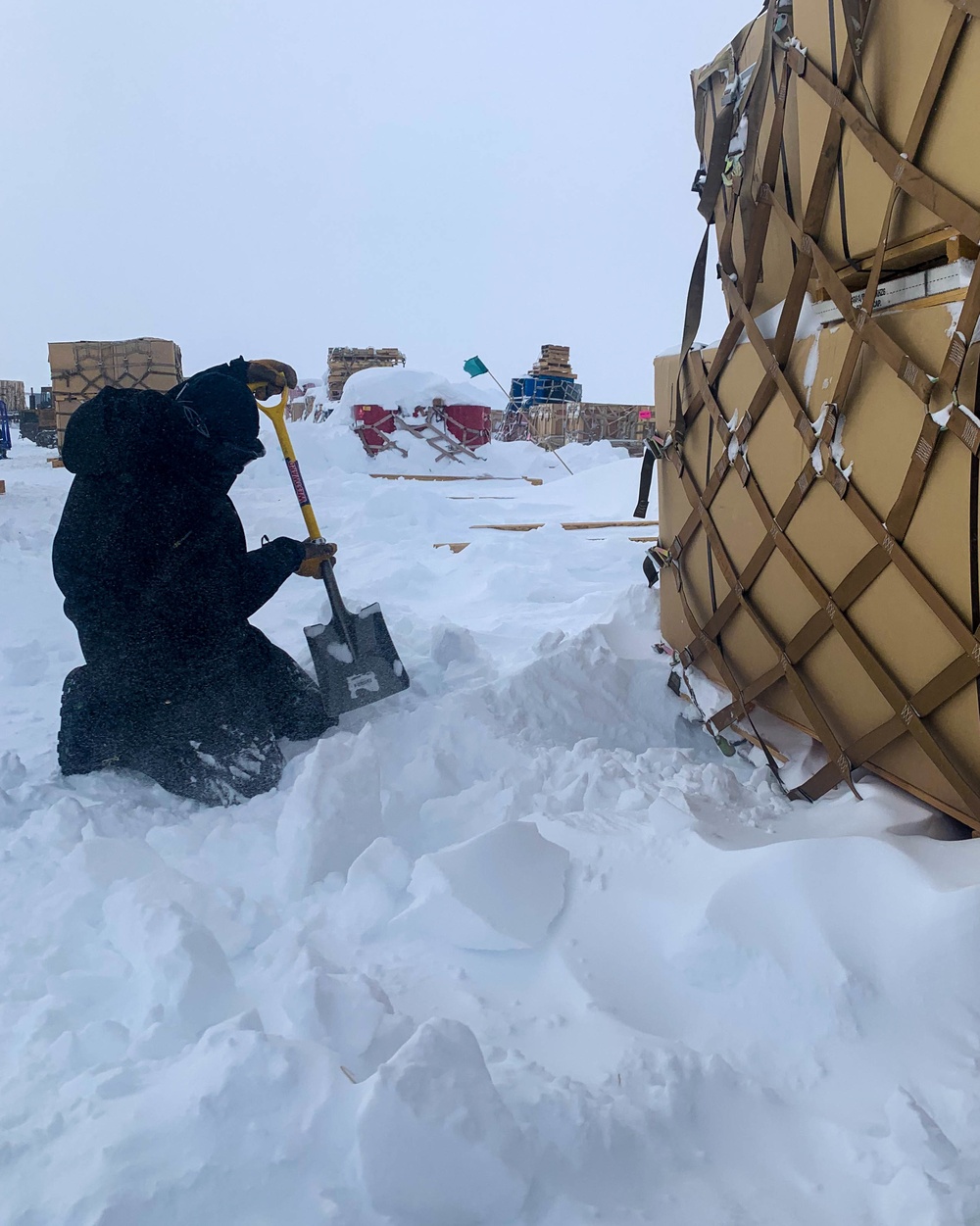 109th Retrograde Cargo Team spends five weeks at South Pole station