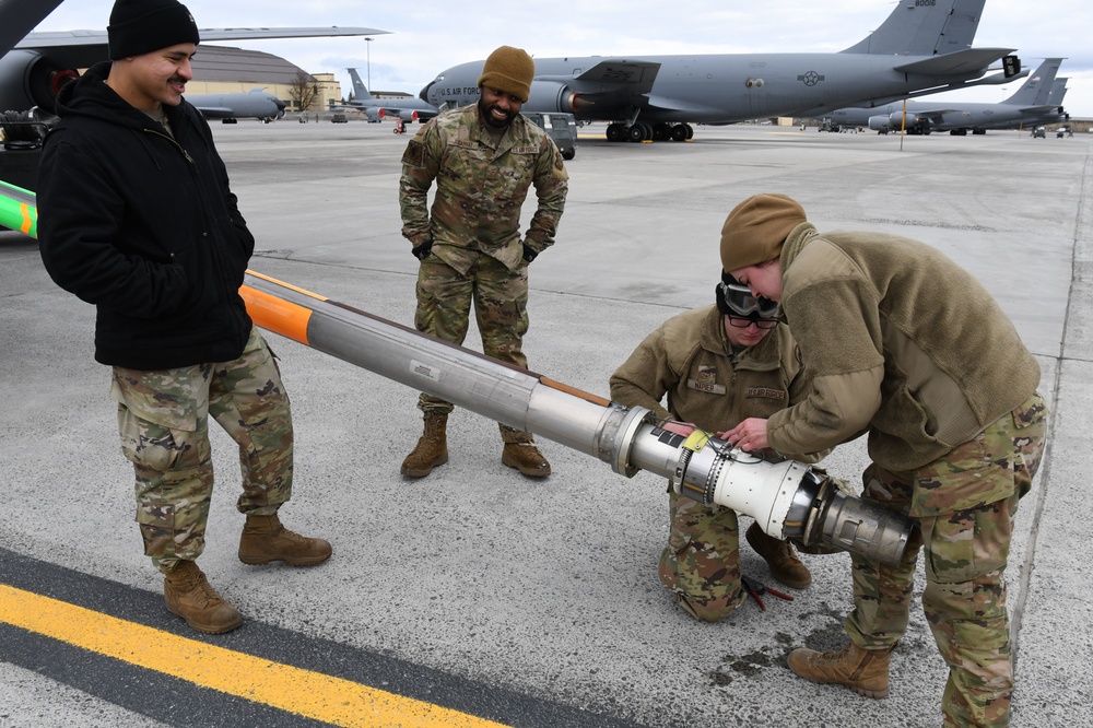 Repairing KC-135 Stratotanker Boom