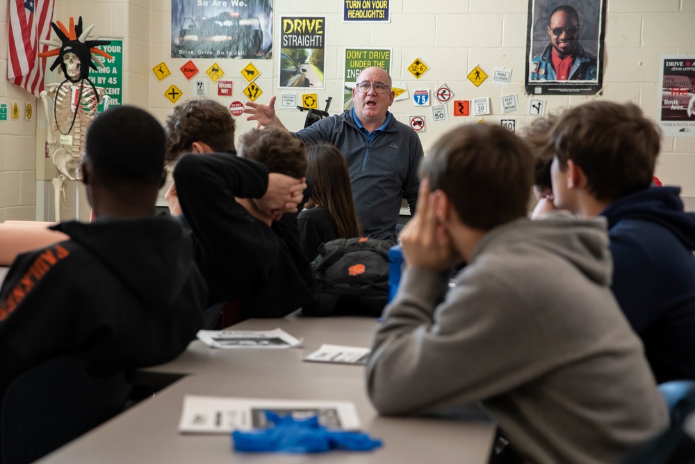 Army recruiter partners with high schools to provide medical training, discuss opportunities
