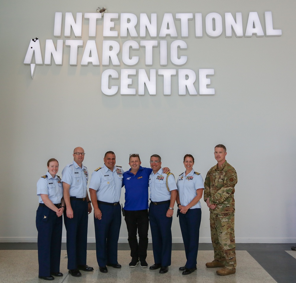 Vice Adm. Tiongson visits Australia, New Zealand