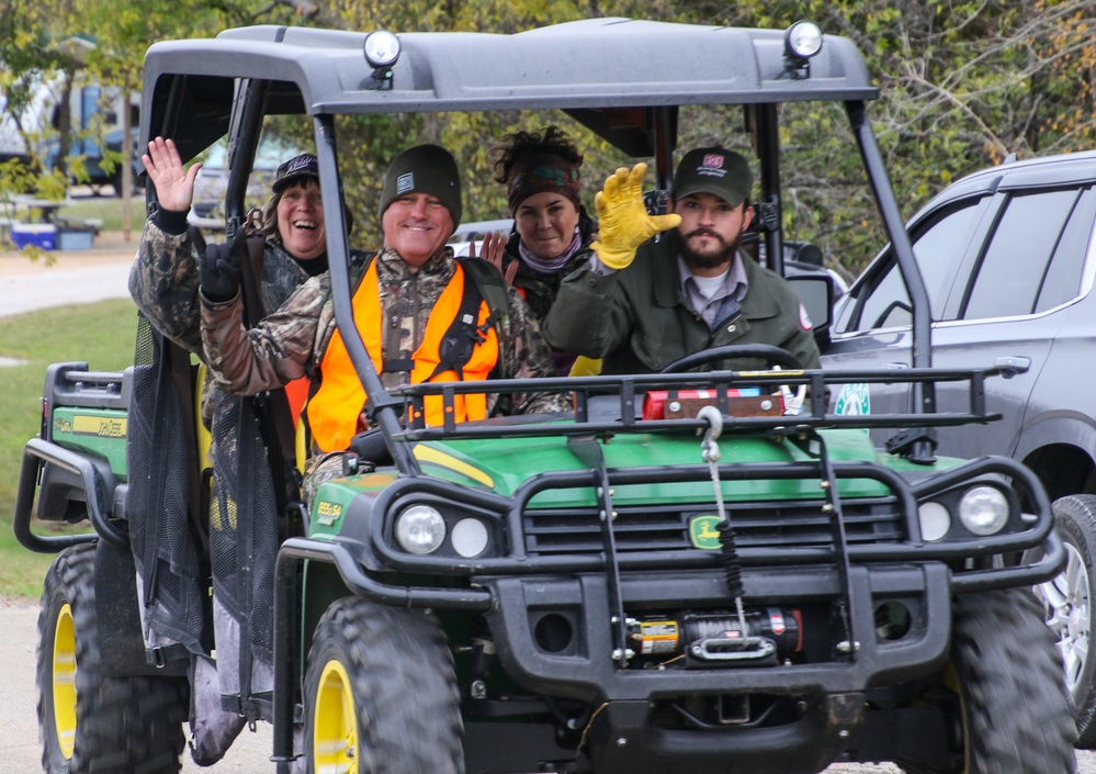 Becoming Outdoors Women Hunt at Waco Lake