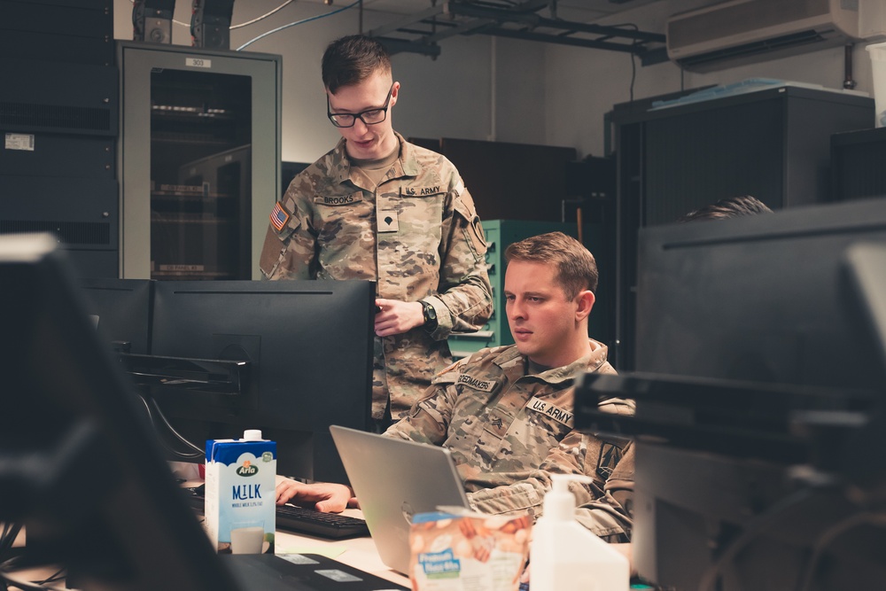 Army Reserve Cyber Protection Brigade's Sgt. Goedmakers Showcases the Benefits of Military-Civilian Cyber Expertise at the Cyber Subject Matter Expert Trilateral Event