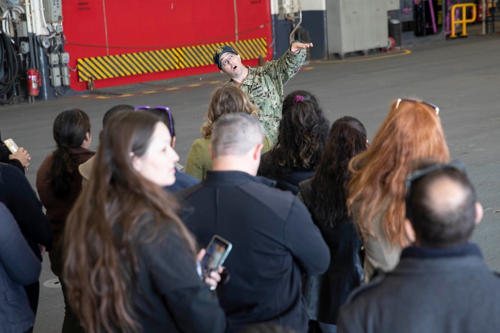 USS Tripoli Hosts Lead San Diego Impact Program Participants