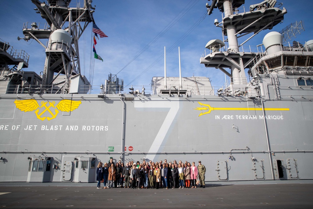 USS Tripoli Hosts Lead San Diego Impact Program Participants