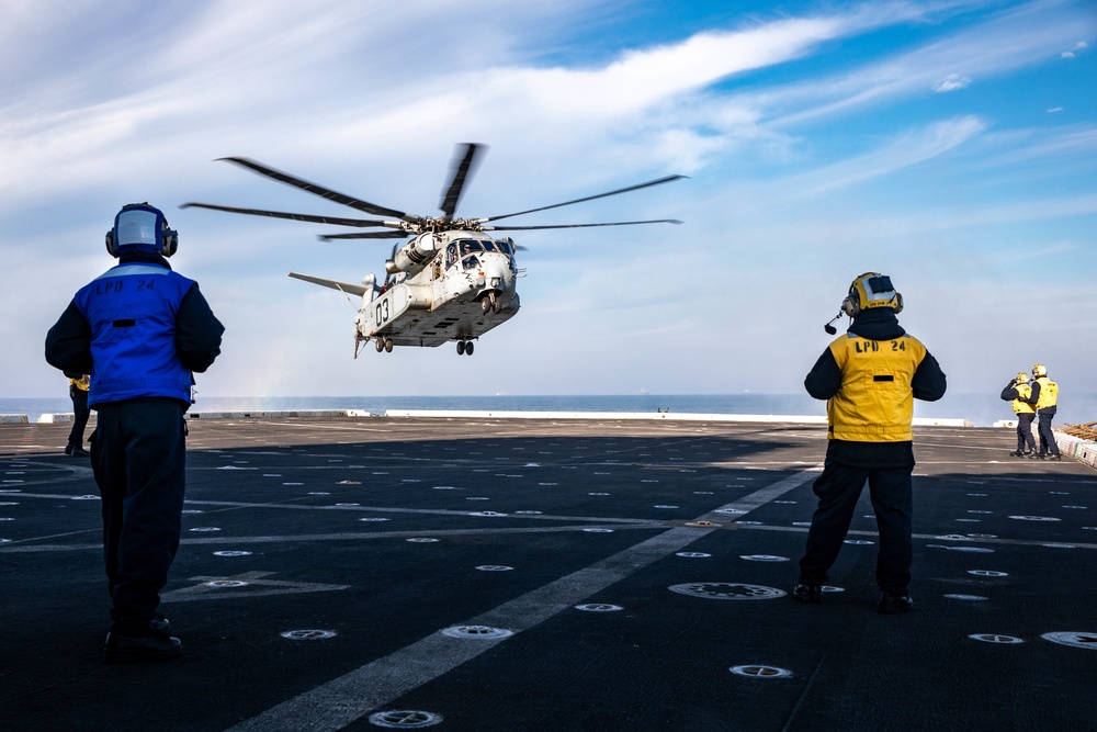 Sea Trials: CH-53K operates aboard USS Arlington