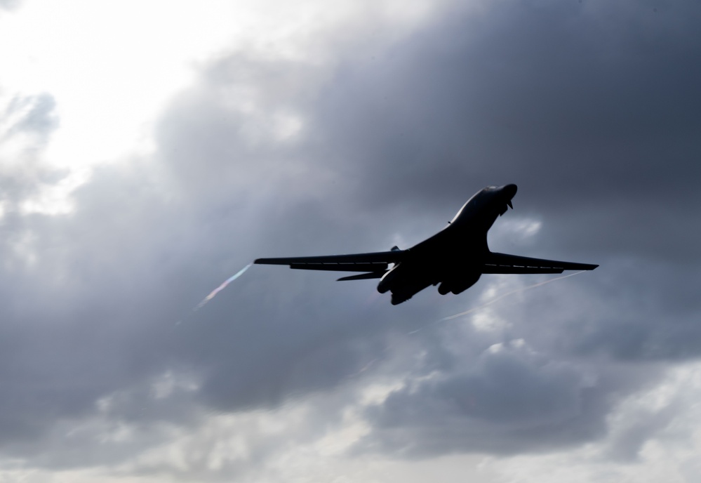 DVIDS - Images - B-1B Lancers Participate In Bomber Task Force Mission ...