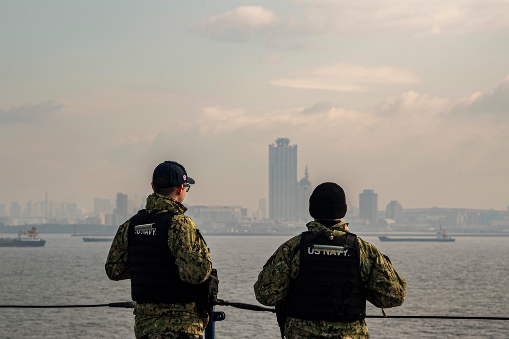 USS America Visits Osaka For The First Time