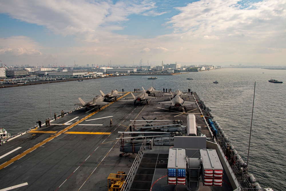 USS America Visits Osaka For The First Time