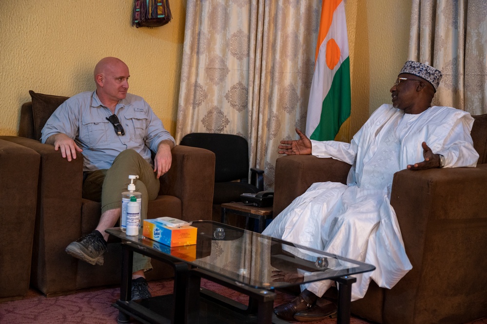 724 EABS CC strengthens relationship with Agadez Governor