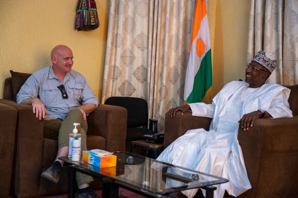 724 EABS CC strengthens relationship with Agadez Governor