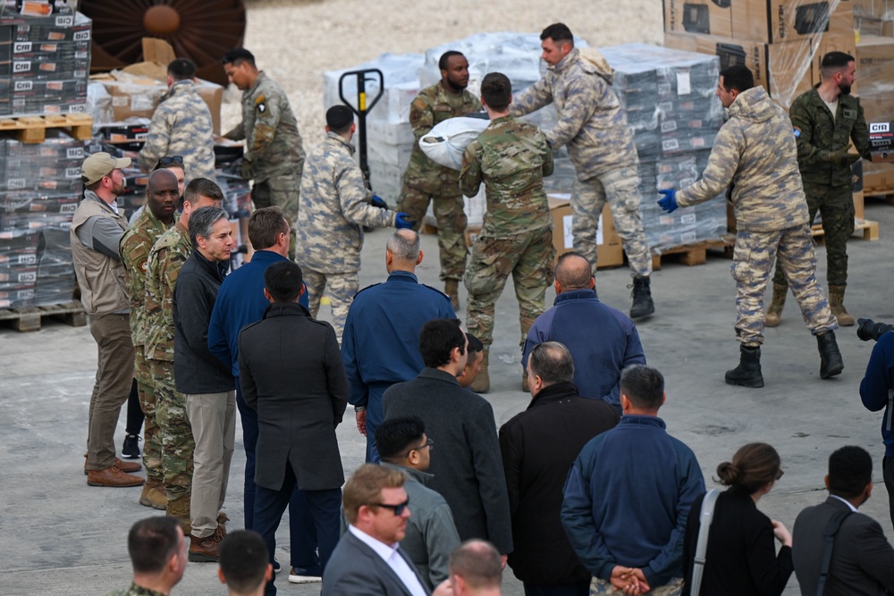 U.S. Secretary of State visits Incirlik AB in support of Türkiye earthquake relief