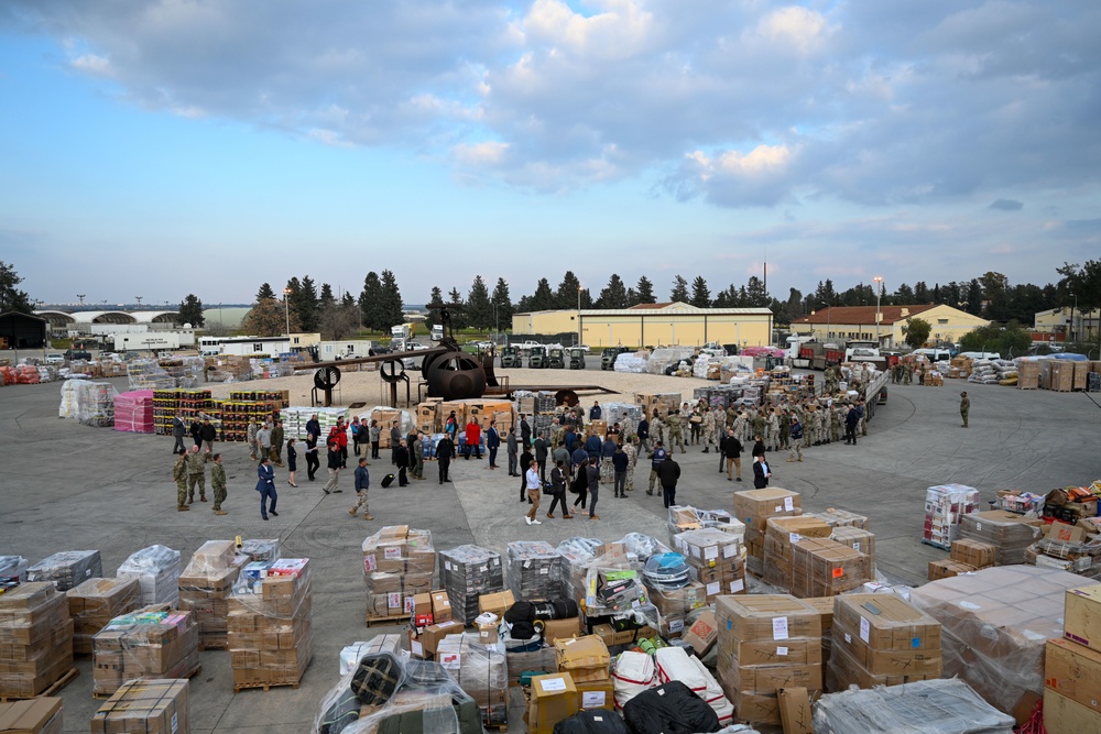 U.S. Secretary of State visits Incirlik AB in support of Türkiye earthquake relief