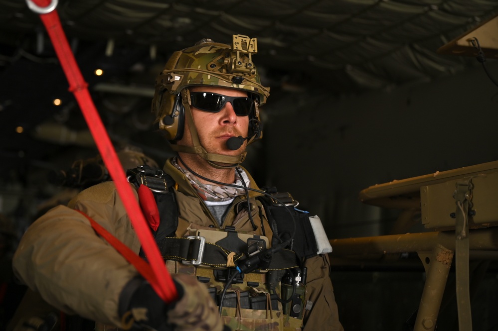 Dvids - Images - Pararescue Airmen Conduct Infiltration, Exfiltration 