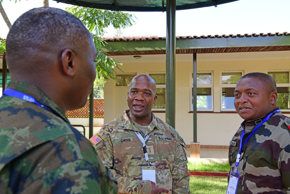 2LT Gwan greets other partner nations during JA23