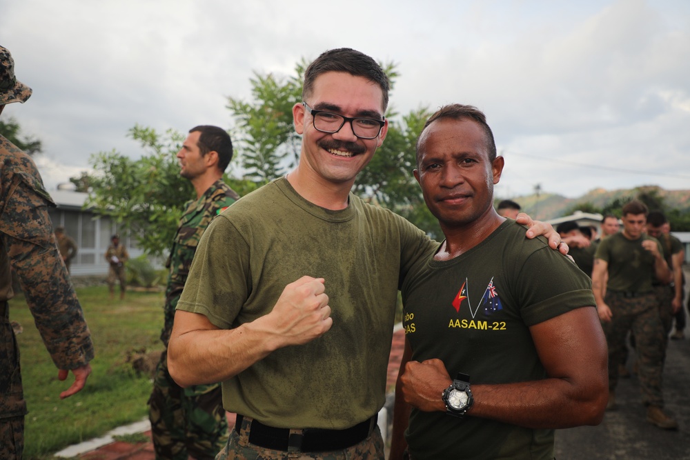 BLT 2/4 Marines and Fuzileiros PT