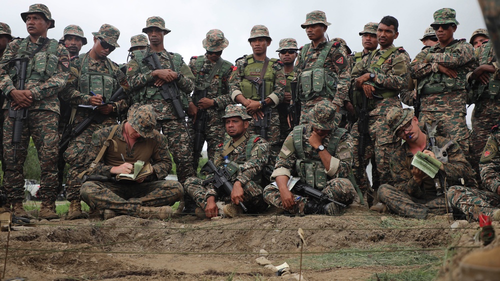 BLT 2/4 Conduct a ROC Walk with Fuzileros