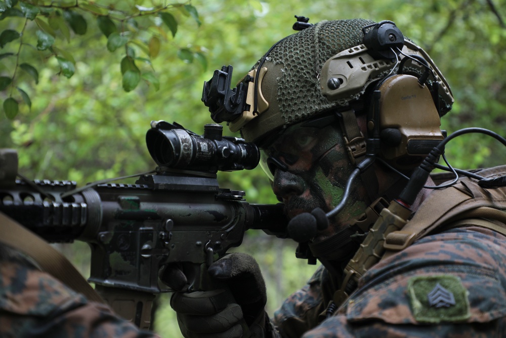 13th MEU Conducts Air Assault with Fuzileiros