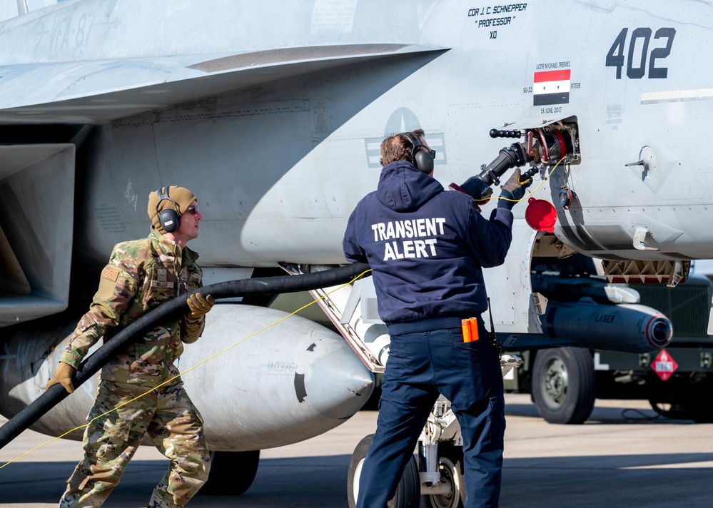 F-18 Hot Pit Refueling on Scott AFB