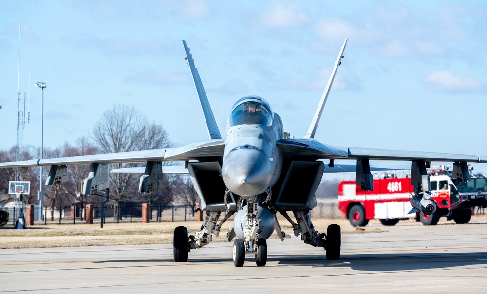 F-18 Hot Pit Refueling on Scott AFB