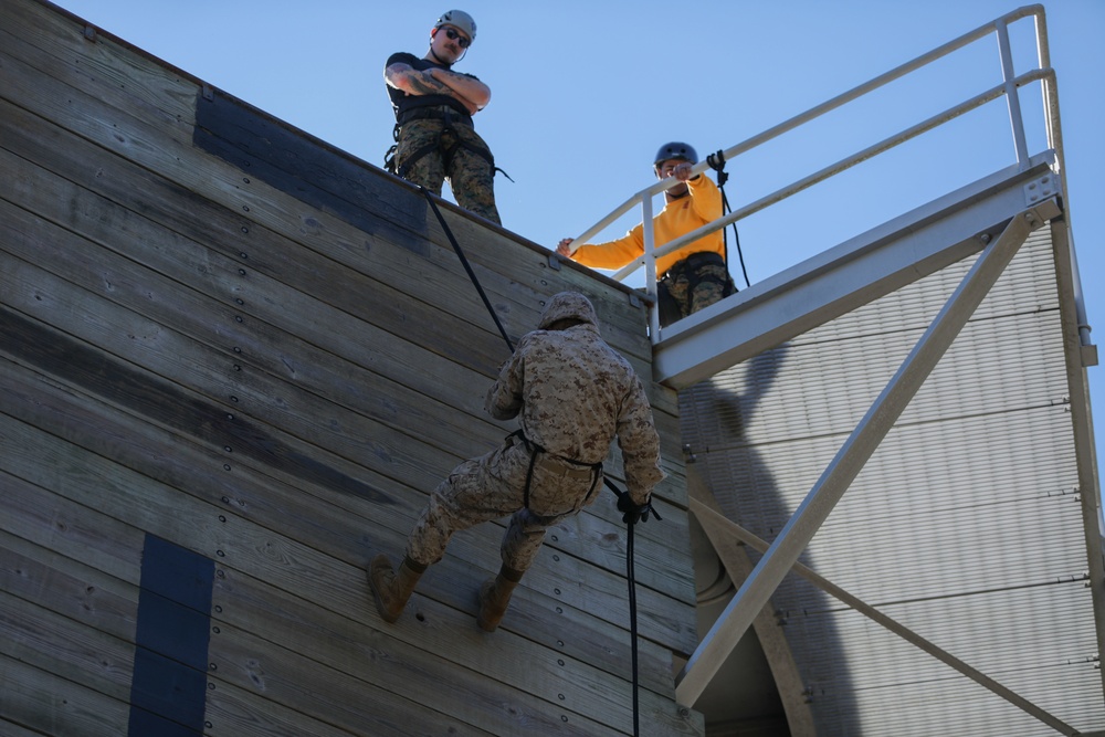 Hotel Company Rappel Tower