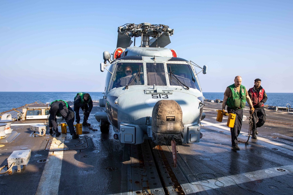 USS Nitze (DDG 94) Daily Operations