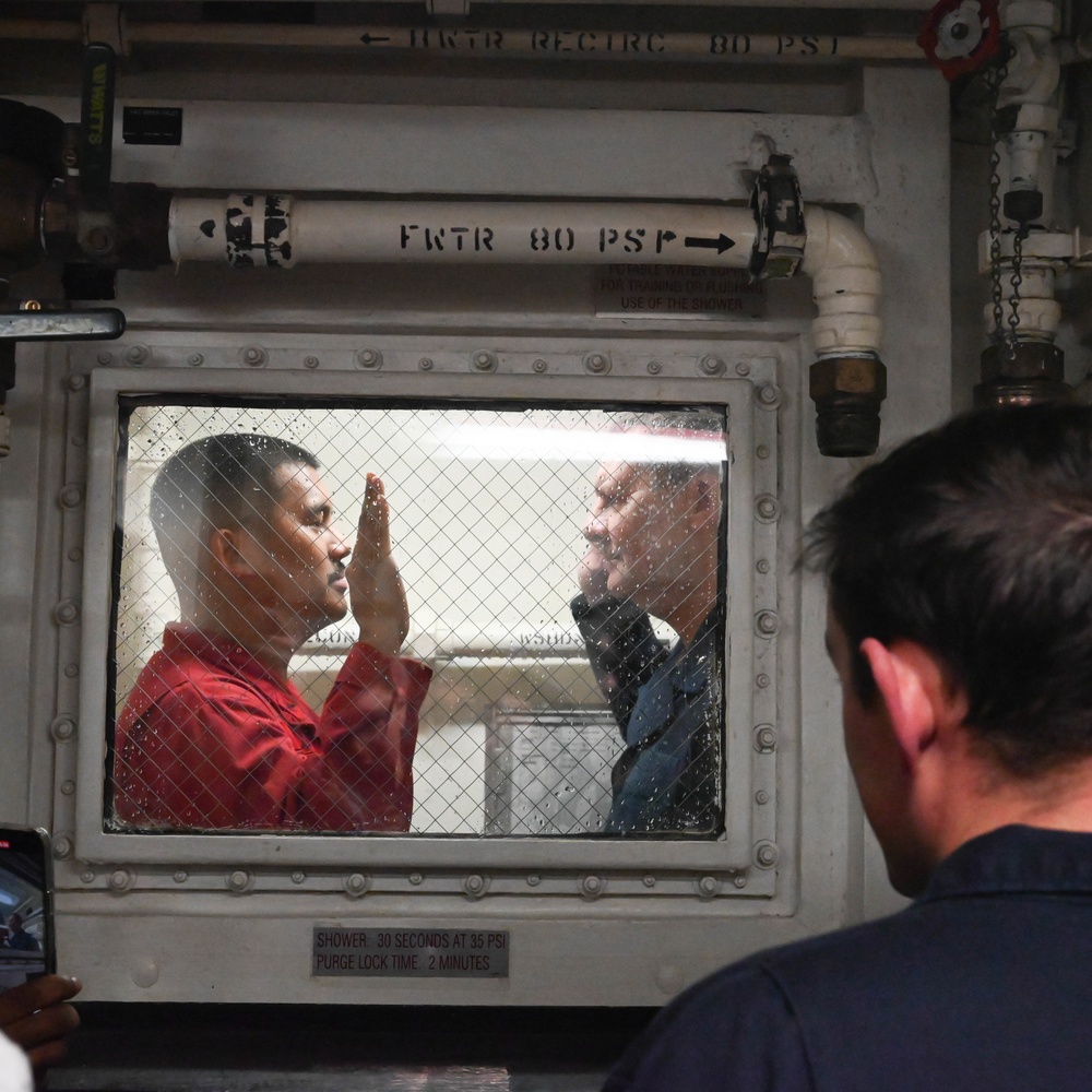 Decon Re-enlistment On Board USS James E. Williams (DDG 95)