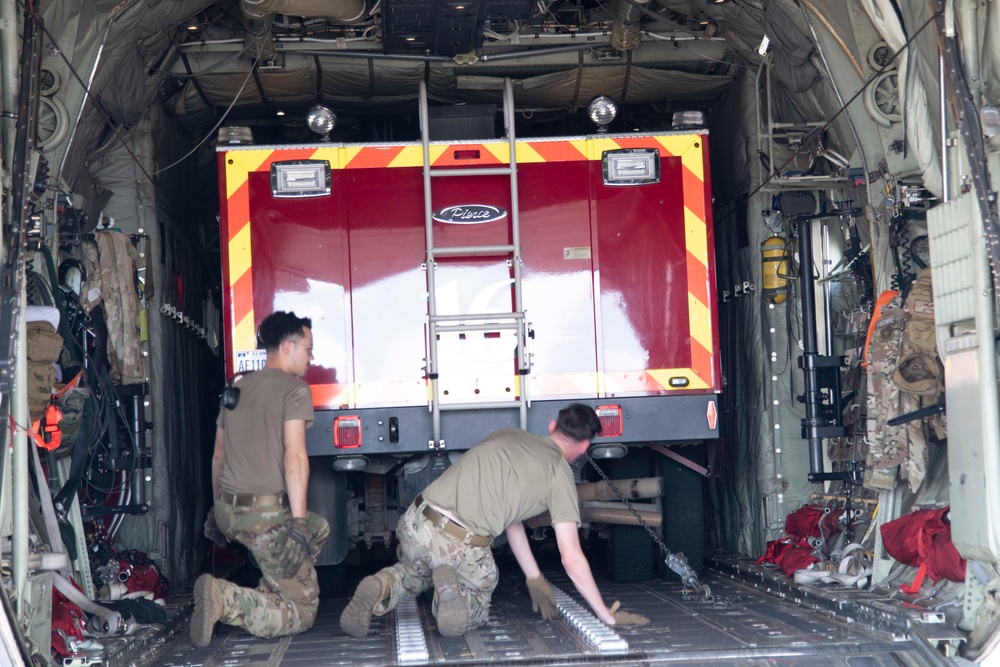 U.S. Airmen demonstrate air mobility impact on Lead Wing operations
