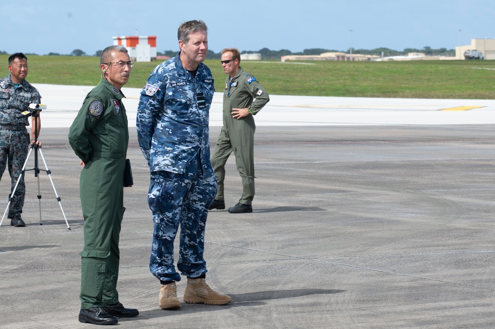 Cope North bilateral hot-pit refueling