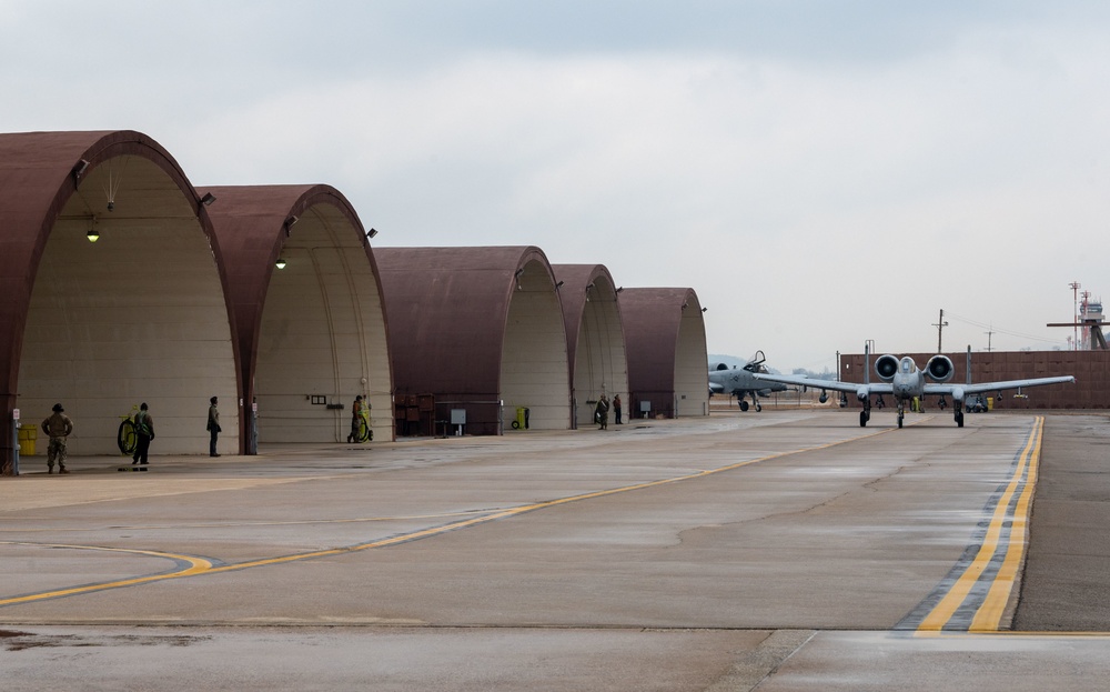 Lining up for a hot-pit refuel