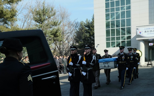 ROK Transfers Remains to U.S. for Identification