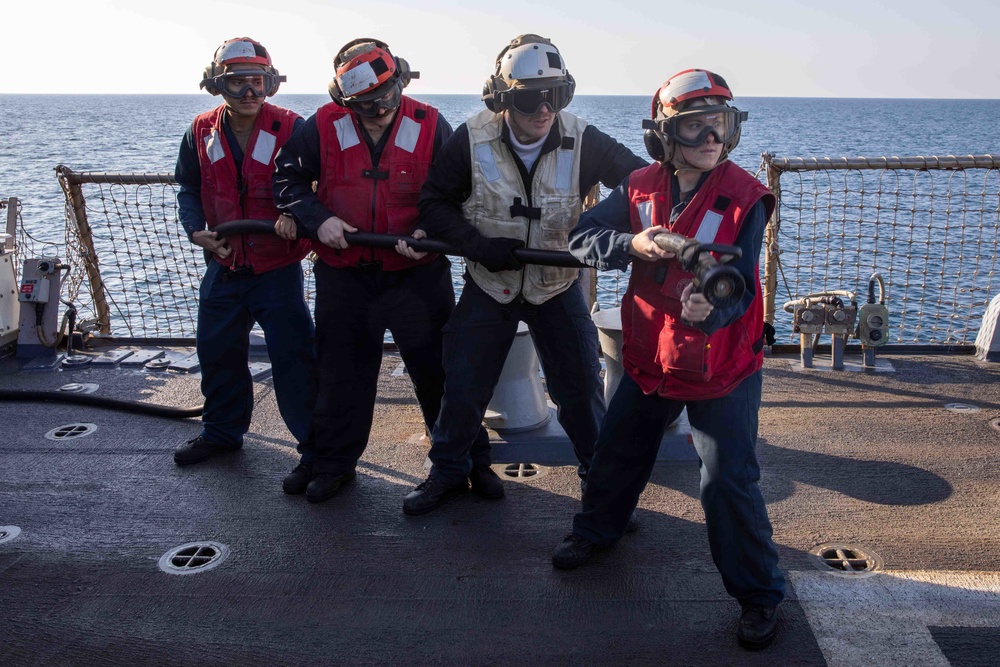 USS Nitze (DDG 94) Daily Operations