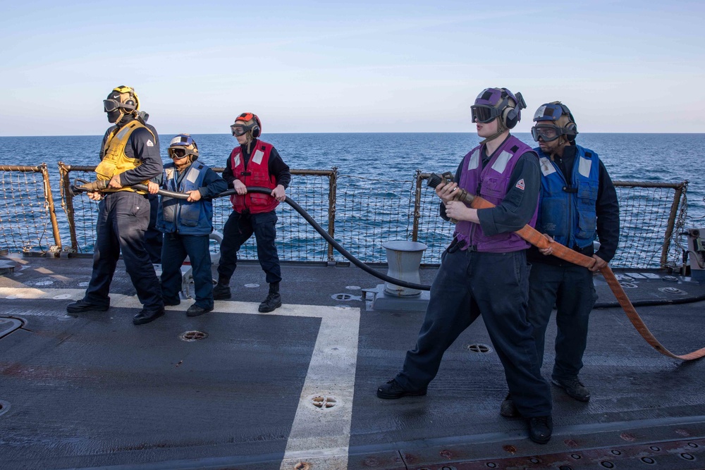 USS Nitze (DDG 94) Daily Operations