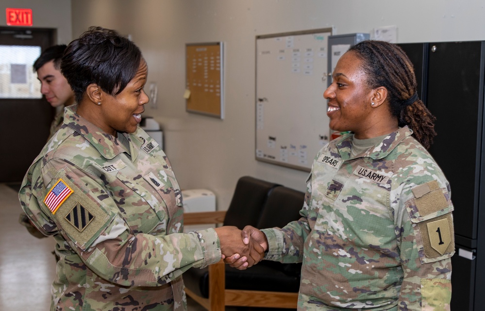 Quartermaster School CSM Scott visits Fort Riley