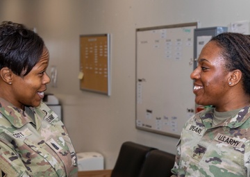 Quartermaster School CSM Scott visits Fort Riley