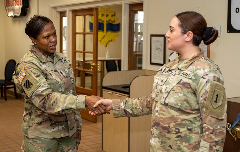 Quartermaster School CSM Scott visits Fort Riley