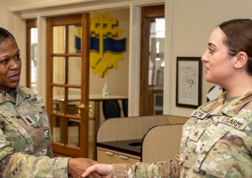 Quartermaster School CSM Scott visits Fort Riley