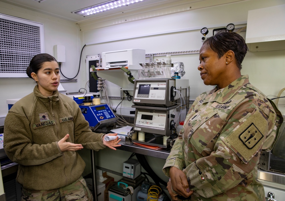 Quartermaster School CSM Scott visits Fort Riley