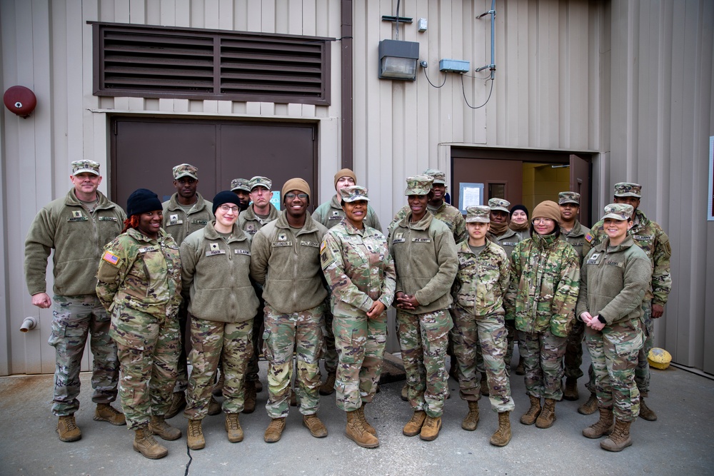 Quartermaster School CSM Scott visits Fort Riley