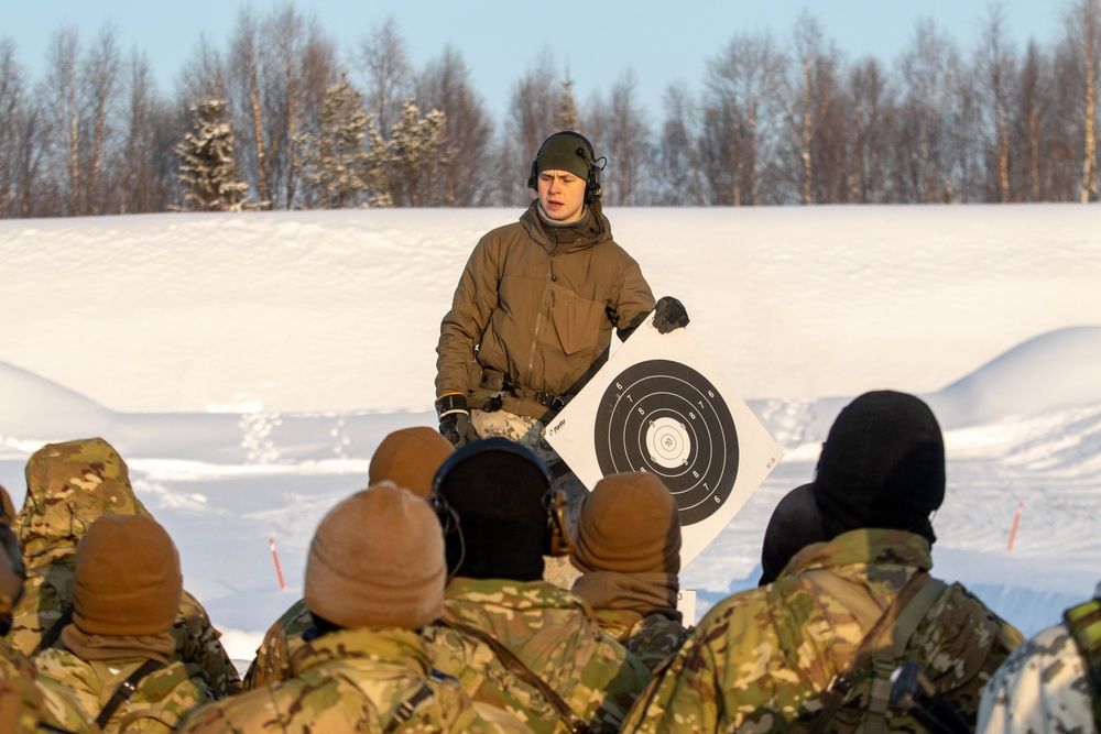 3-71 Cavalry Regiment, 1BCT, 10th Mountain Division train with Finnish soldiers on weapons proficiency using Finland’s RK62 assault rifle during Defense Exercise North in Sodankyla Garrison, Finland, during Exercise Arctic Forge '23 on Feb. 22, 2023