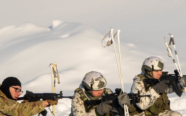 3-71 Cavalry Regiment, 1BCT, 10th Mountain Division train with Finnish soldiers on weapons proficiency using Finland’s RK62 assault rifle during Defense Exercise North in Sodankyla Garrison, Finland, during Exercise Arctic Forge '23 on Feb. 22, 2023