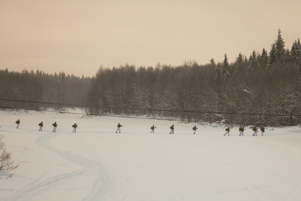 3-71 Cavalry Regiment, 1BCT, 10th Mountain Division train with Finnish soldiers on weapons proficiency using Finland’s RK62 assault rifle during Defense Exercise North in Sodankyla Garrison, Finland, during Exercise Arctic Forge '23 on Feb. 22, 2023