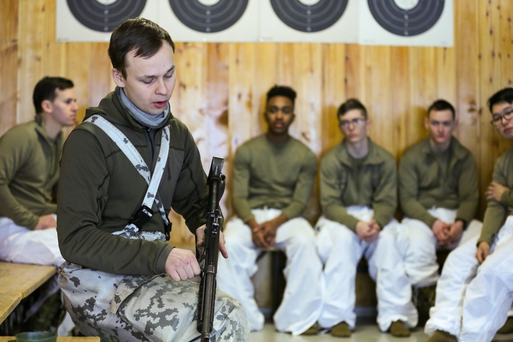 3-71 Cavalry Regiment, 1BCT, 10th Mountain Division train with Finnish soldiers on weapons proficiency using Finland’s RK62 assault rifle during Defense Exercise North in Sodankyla Garrison, Finland, during Exercise Arctic Forge '23 on Feb. 22, 2023