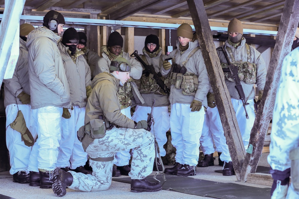 3-71 Cavalry Regiment, 1BCT, 10th Mountain Division train with Finnish soldiers on weapons proficiency using Finland’s RK62 assault rifle during Defense Exercise North in Sodankyla Garrison, Finland, during Exercise Arctic Forge '23 on Feb. 22, 2023