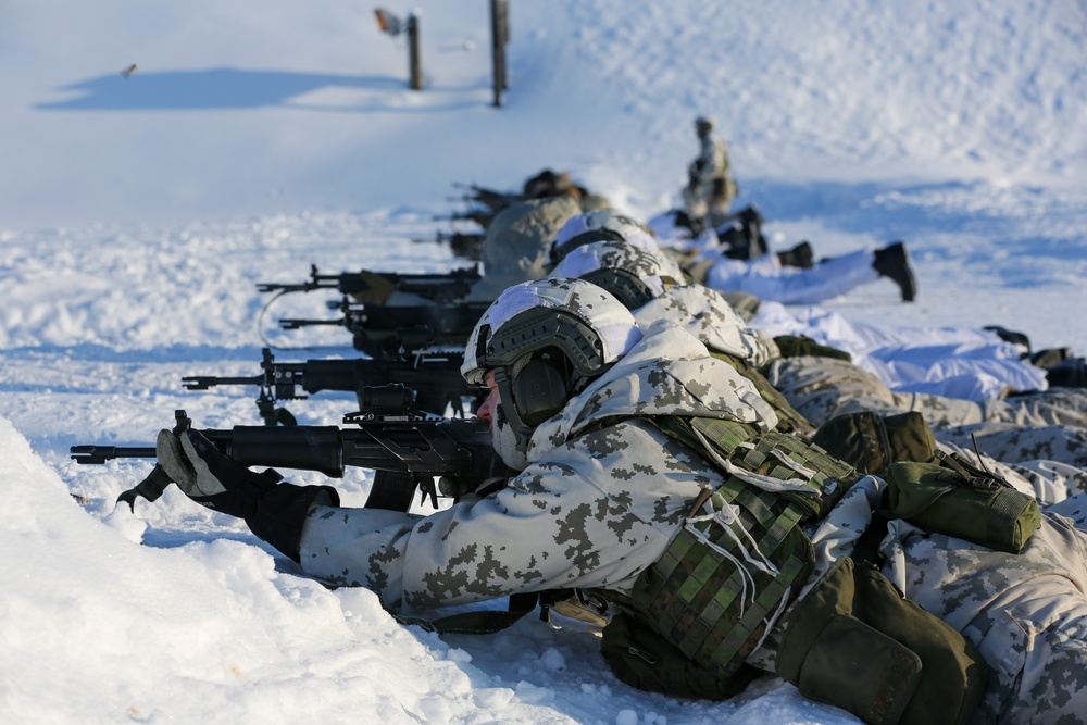 3-71 Cavalry Regiment, 1BCT, 10th Mountain Division train with Finnish soldiers on weapons proficiency using Finland’s RK62 assault rifle during Defense Exercise North in Sodankyla Garrison, Finland, during Exercise Arctic Forge '23 on Feb. 22, 2023